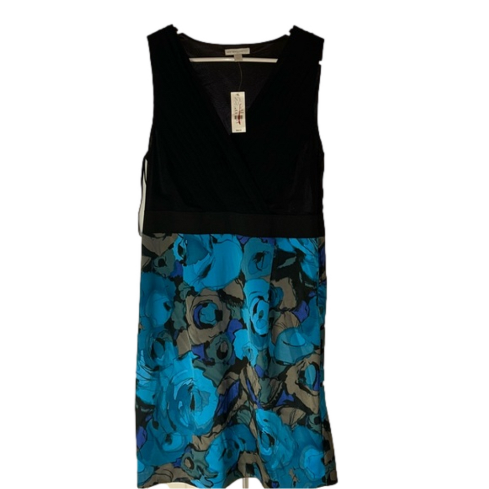 NWT: Size L: Stunning Dress: Black and Royal Blue Print